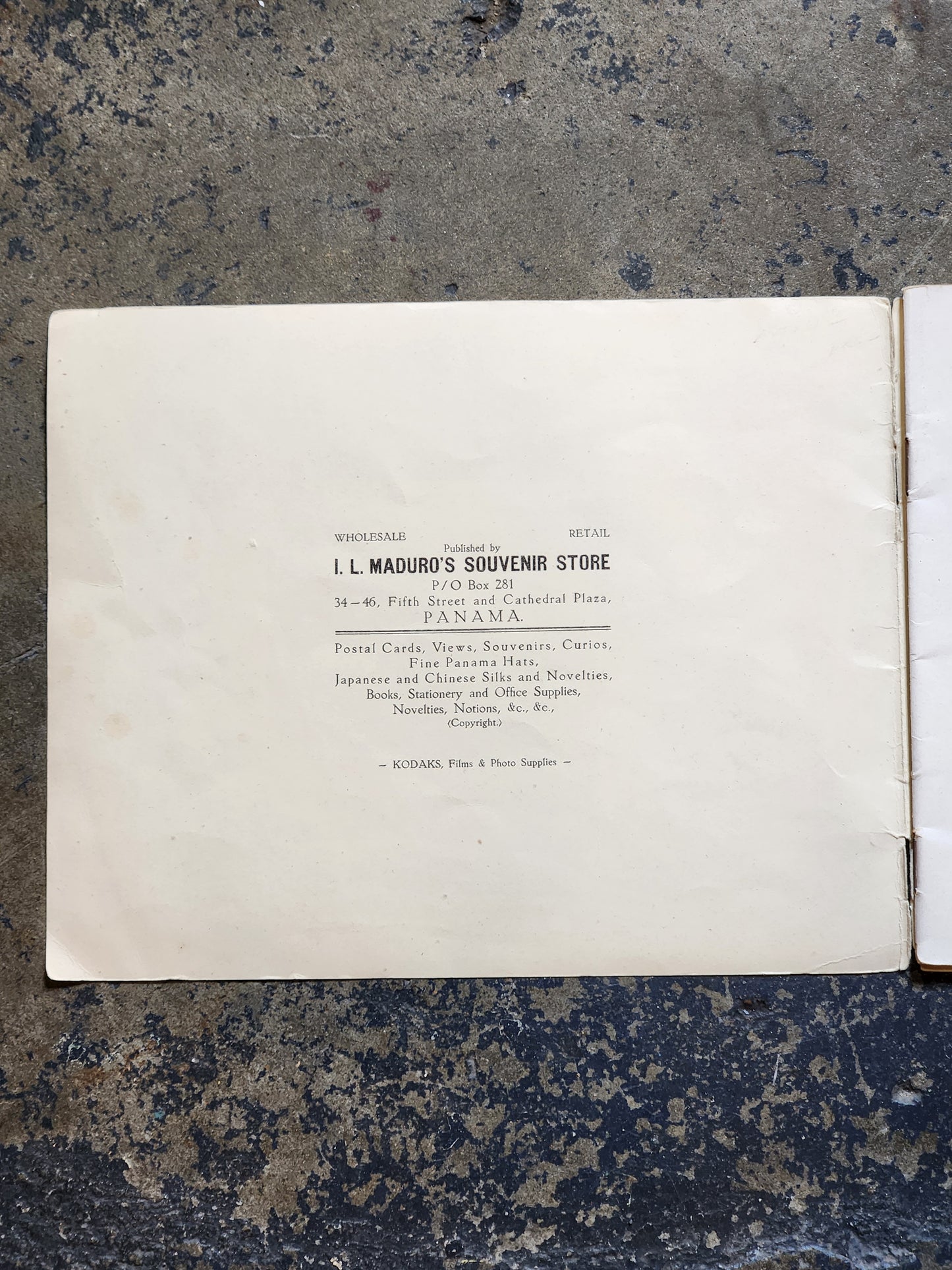1927 Souvenir of Panama and the Canal – I.L. Maduro’s Souvenir Store – Photo Booklet with Map & Images