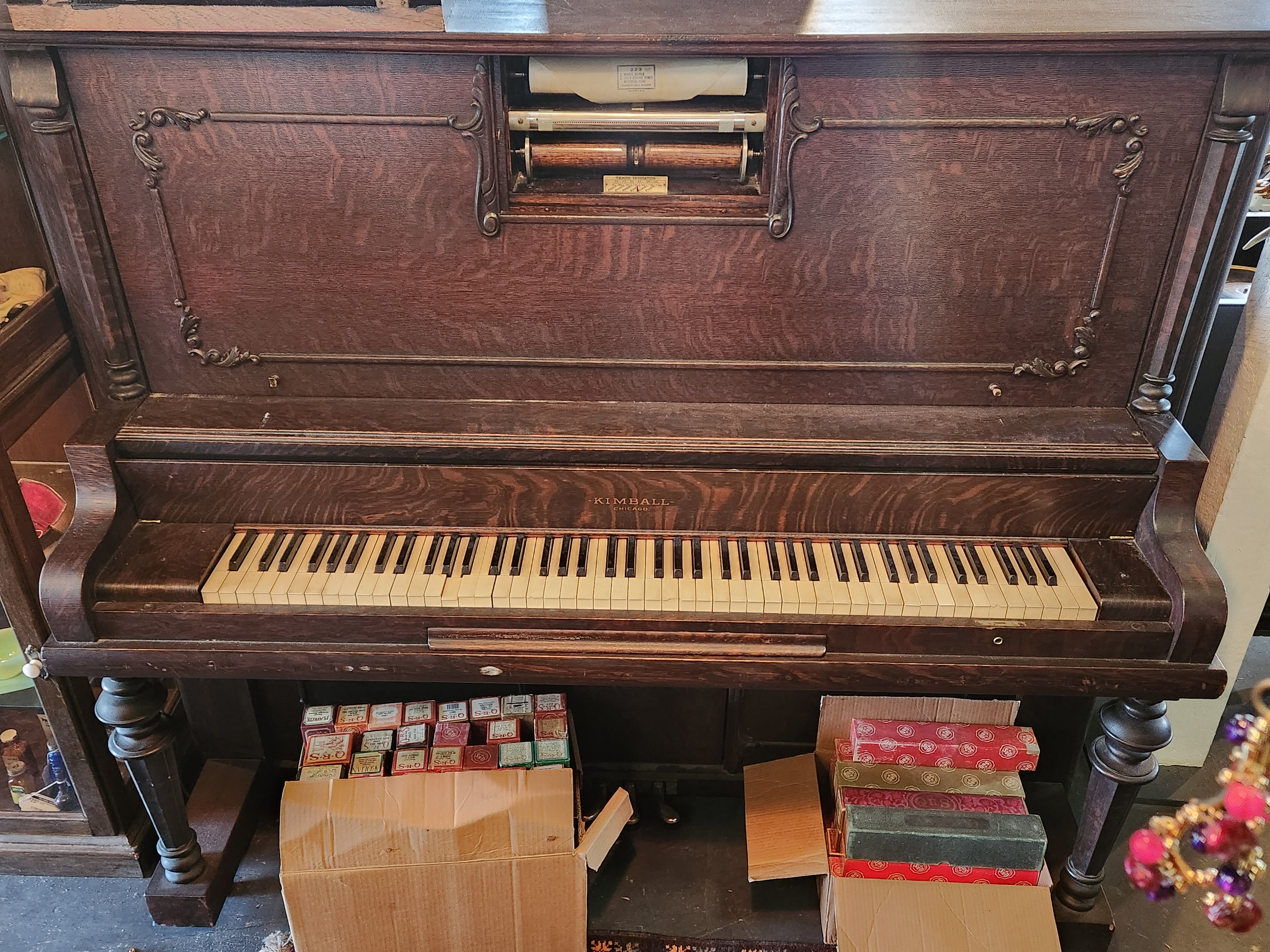 Piano Kimball de 1911 - O OcultoPiano Kimball de 1911 - O Oculto  