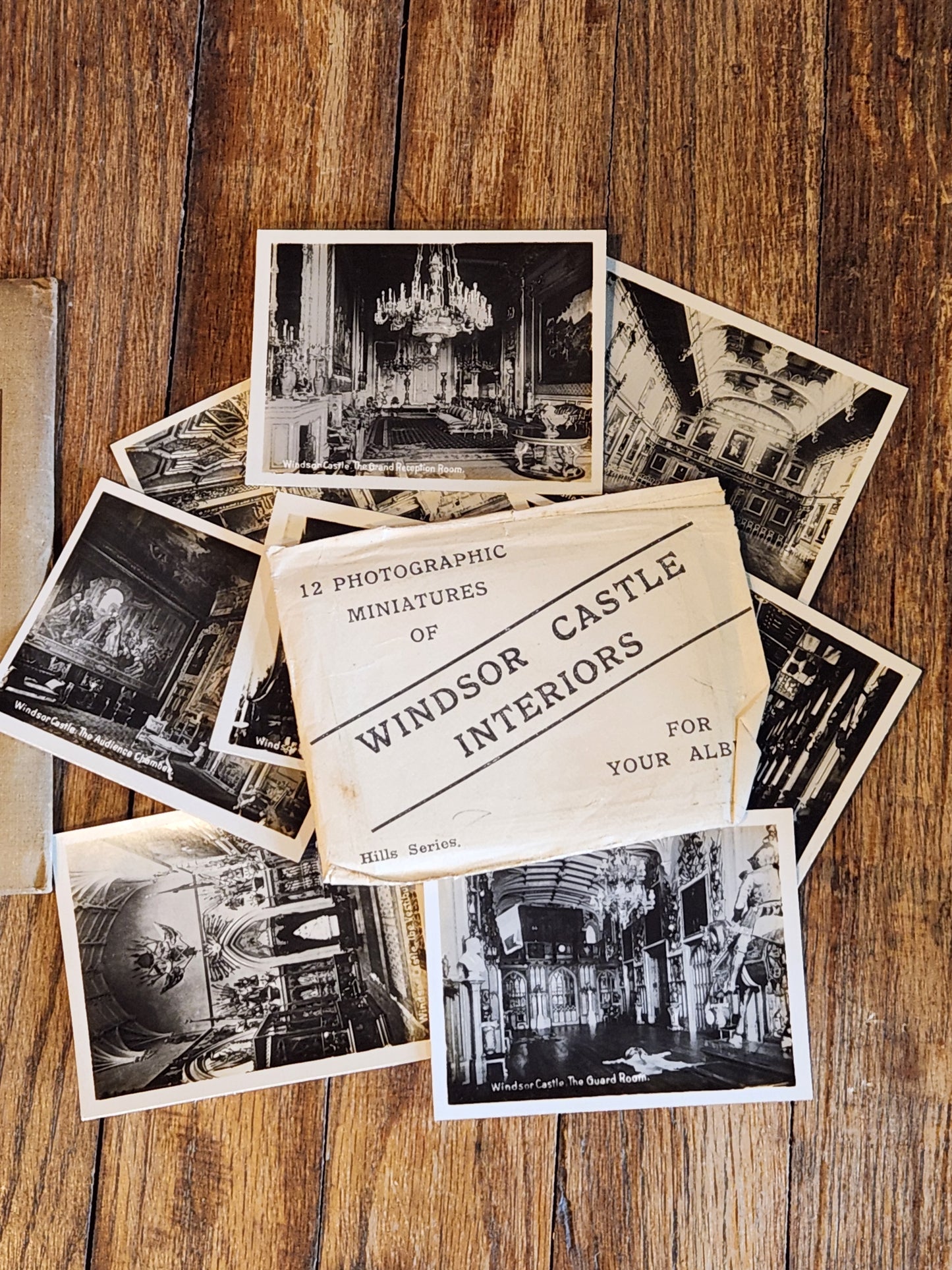 Antique 1920s “The Popular Wallet Guide to Windsor” Booklet w/ 12 Postcards – Daily News Series, Fleetgate Publications