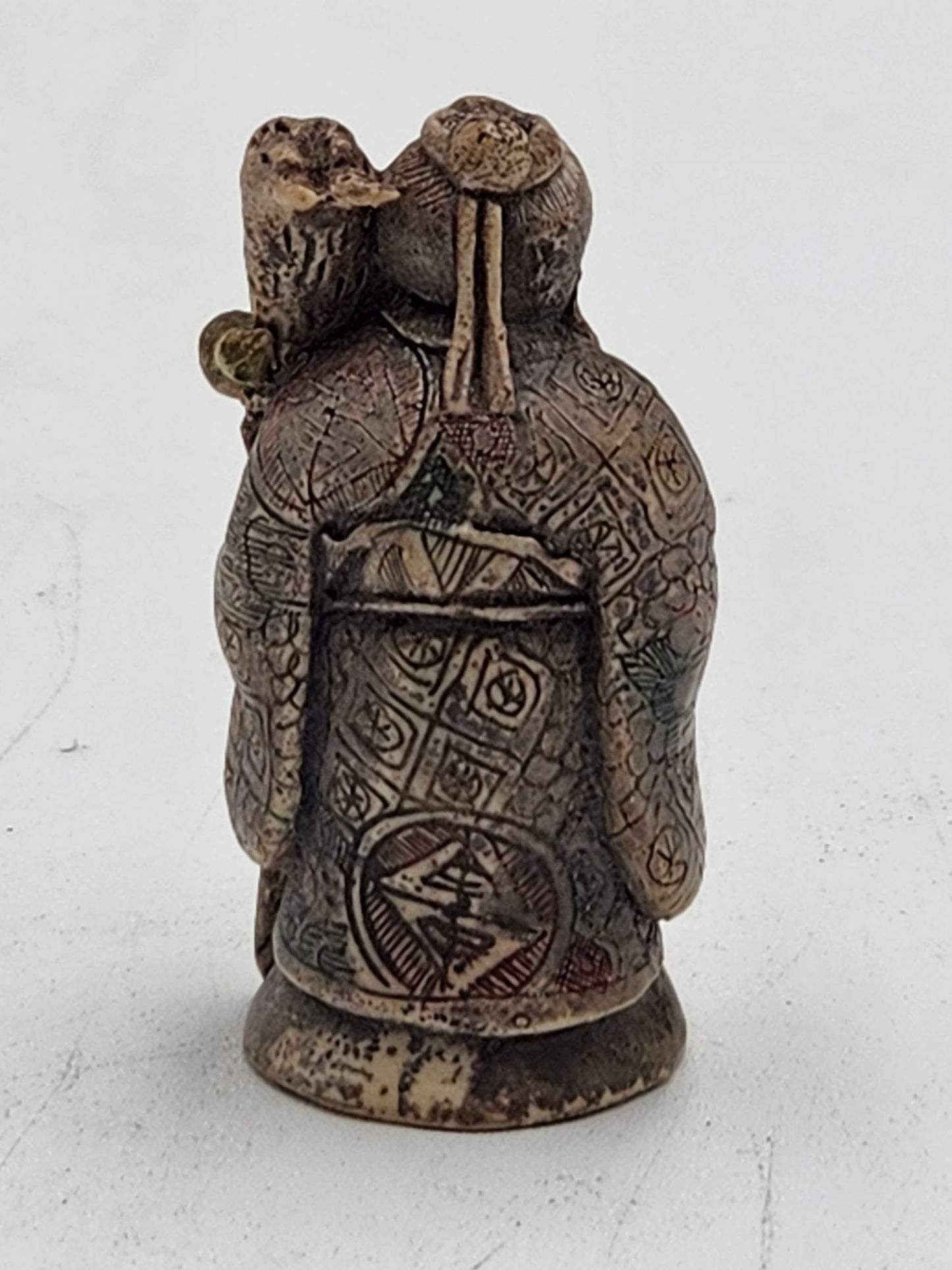 Vintage Netsuke Figurine 15 - Wise Man with Staff and Peach