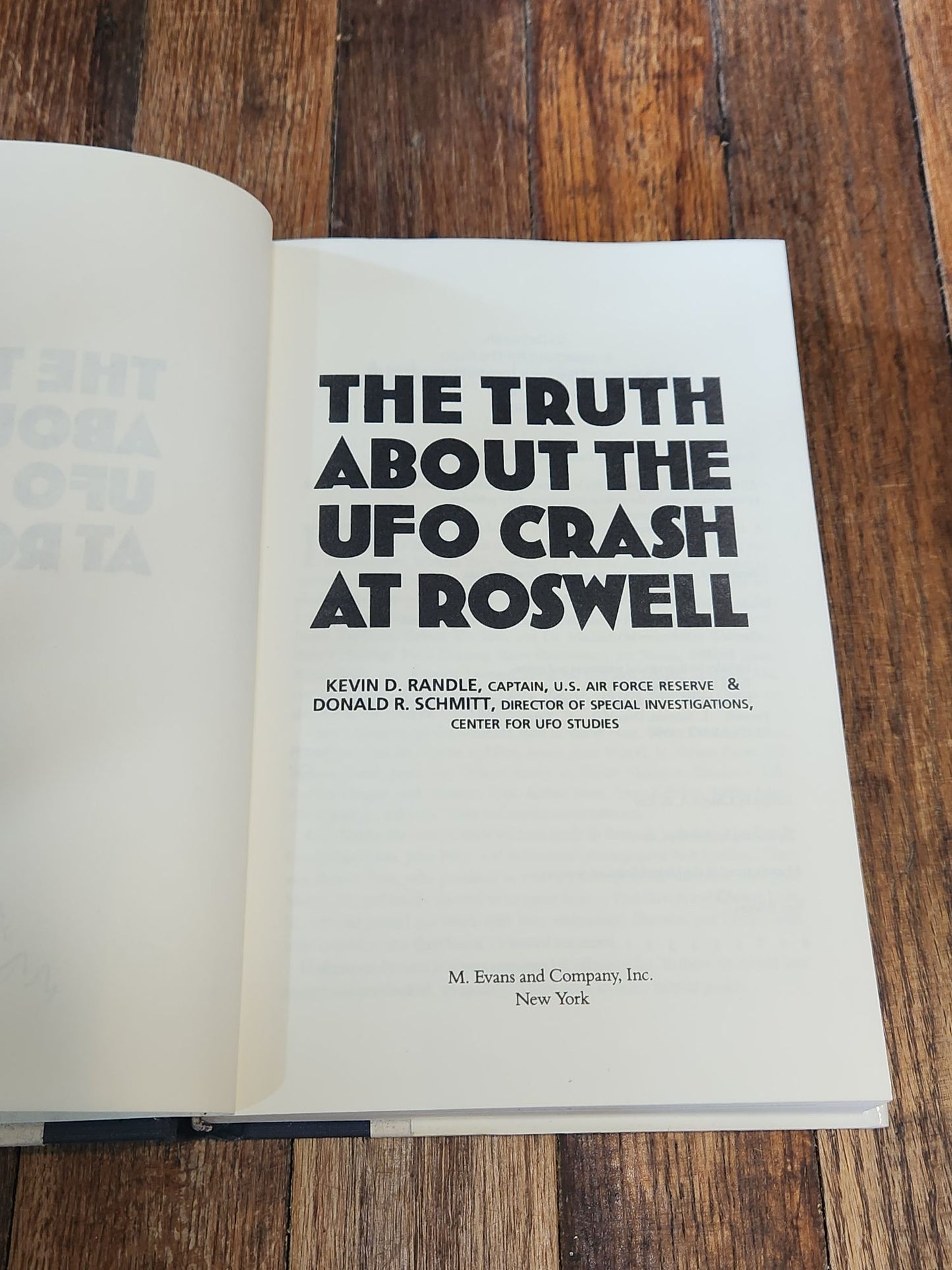 The Truth About the UFO Crash at Roswell – 1994 First Edition Hardcover – Signed by Donald R. Schmitt – UFO Alien Roswell Incident Book