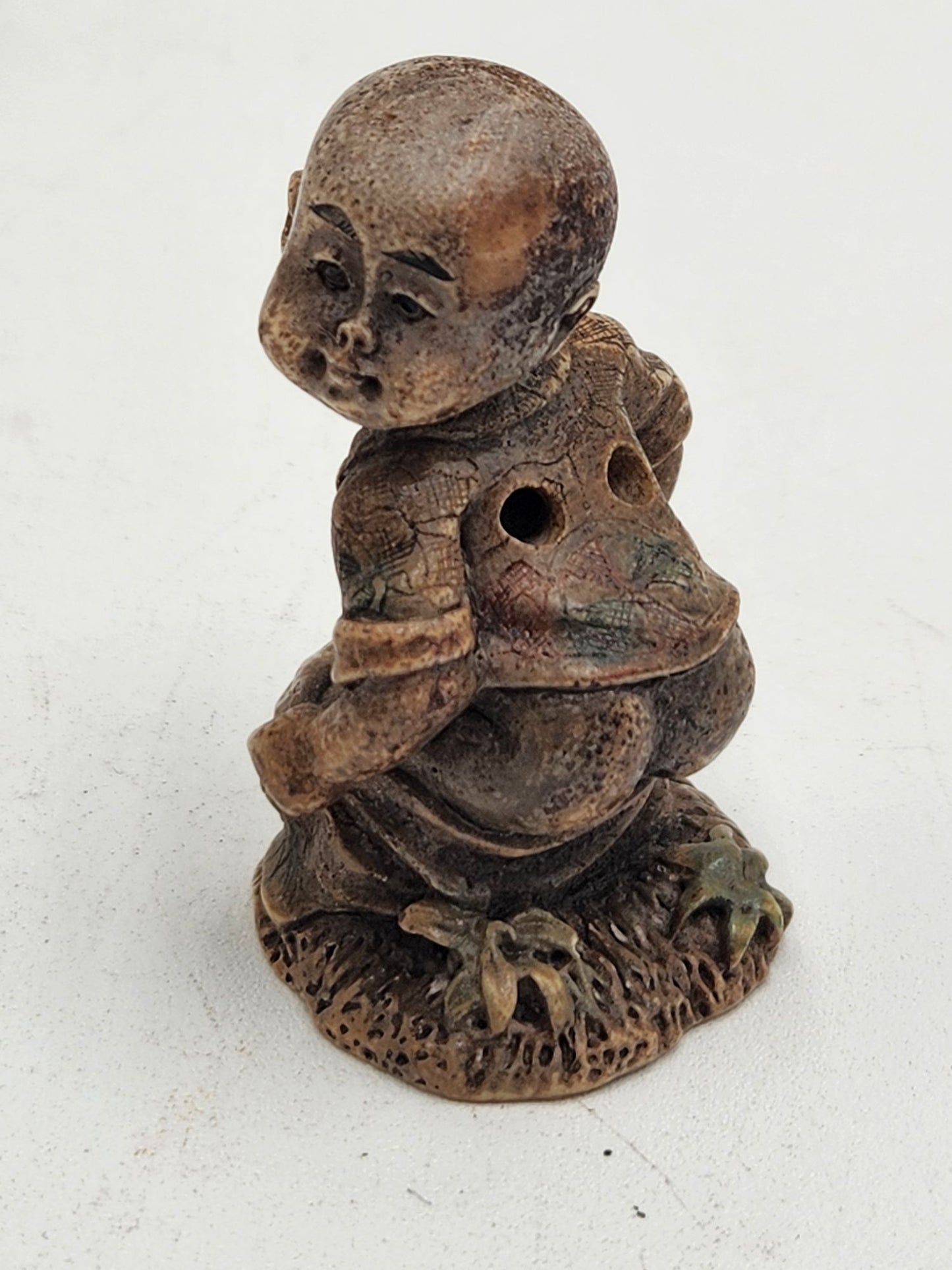 Vintage Netsuke Figurine 14 - Boy with the Butt