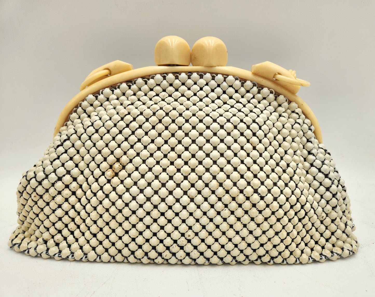 Vintage 40's Alumesh Whiting & Davis Co. purse bag with bakelite frame & Closure