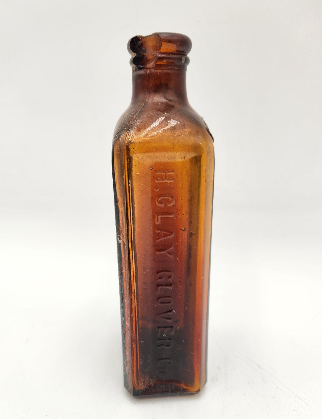 Very Old Glovers Imperial bottle for the mange