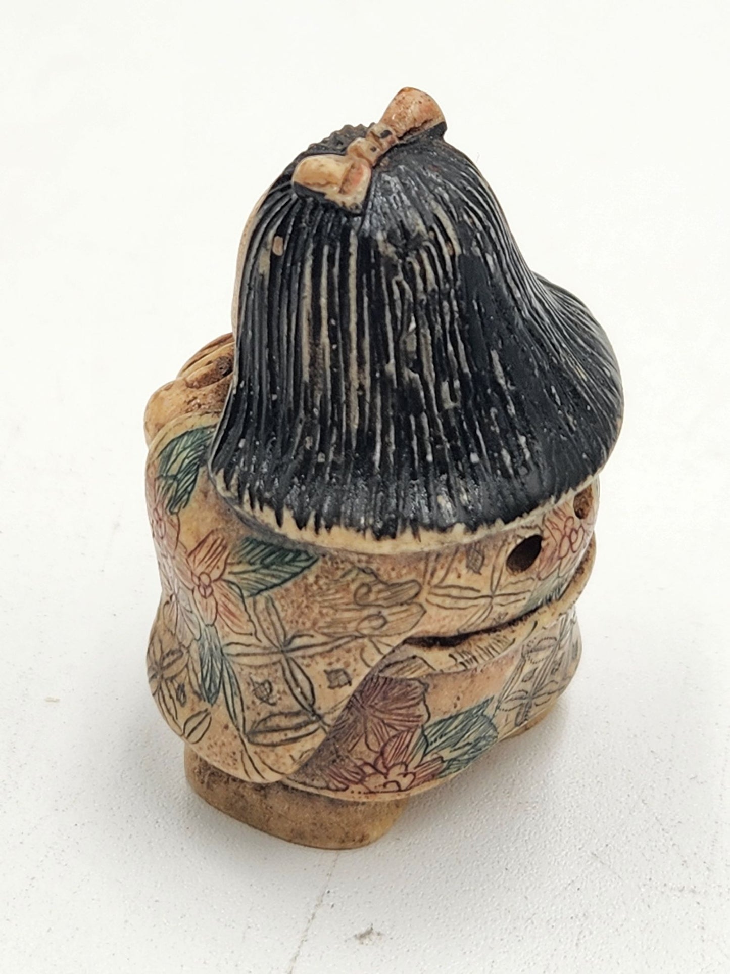 Vintage Netsuke Figurine 18 - Girl with Bow and Wand