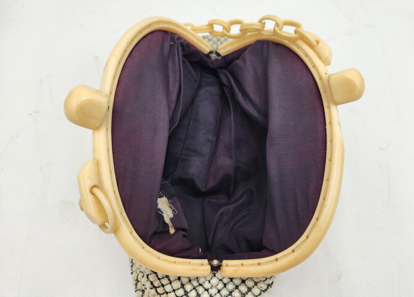 Vintage 40's Alumesh Whiting & Davis Co. purse bag with bakelite frame & Closure