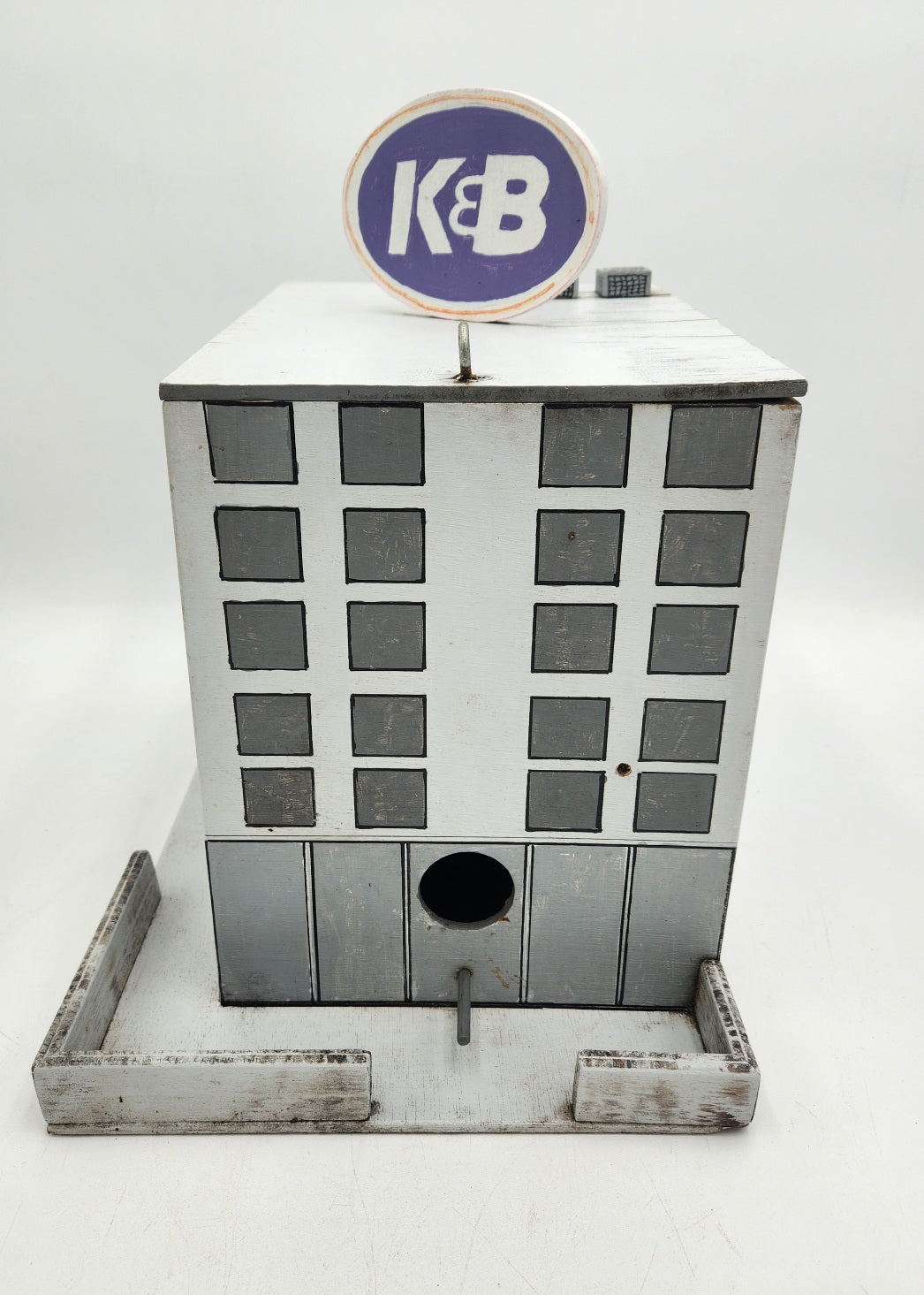 K & B Birdhouse