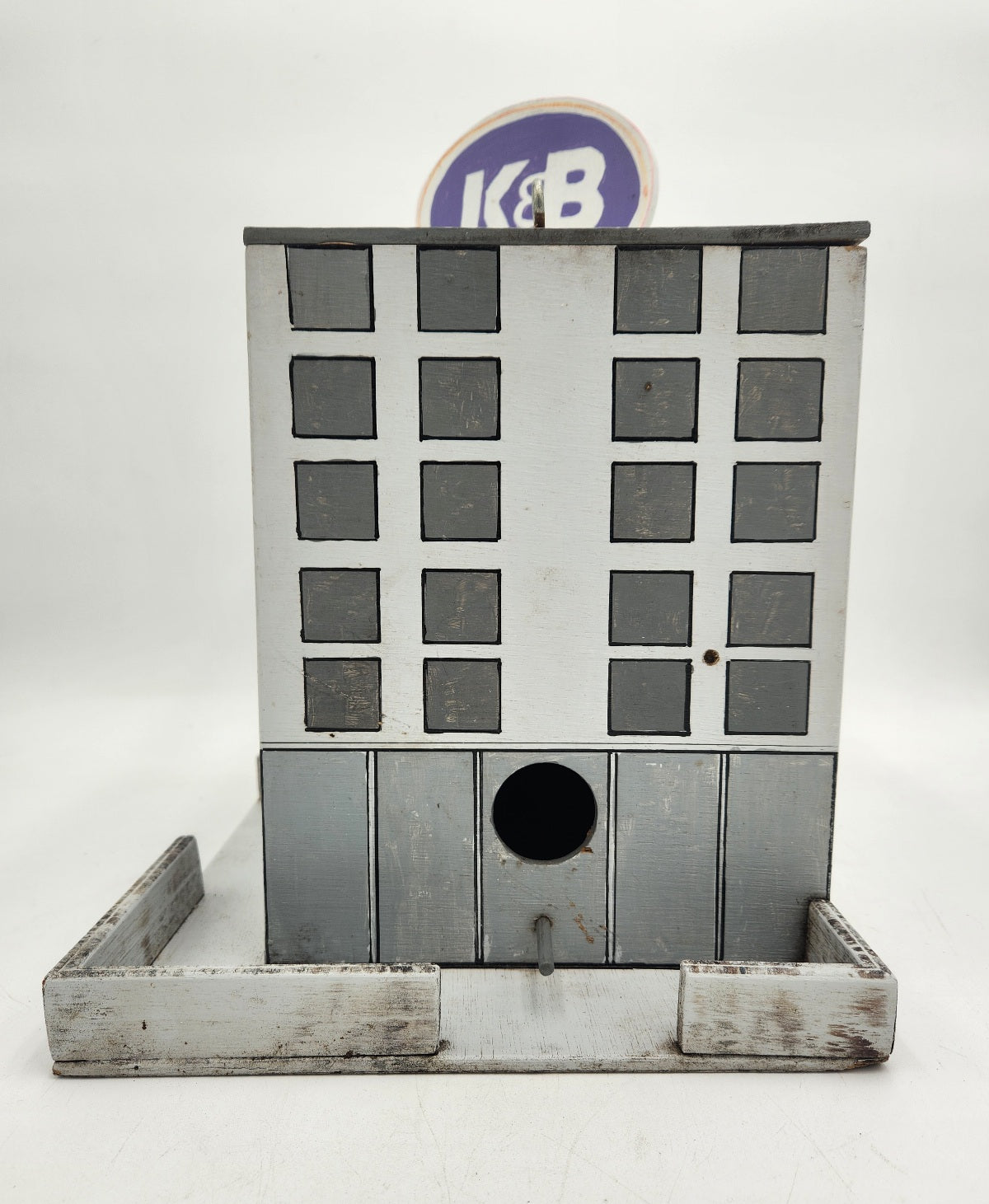 K & B Birdhouse