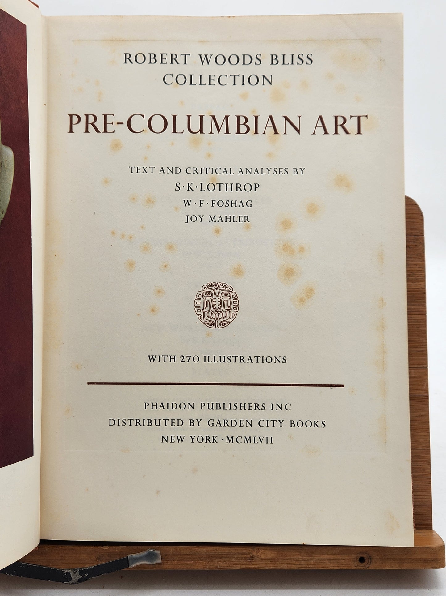 1957 Phaidon Pre-Columbian Art book with 270 illustrations. Large format reference volume. Foxing present, no dust jacket.