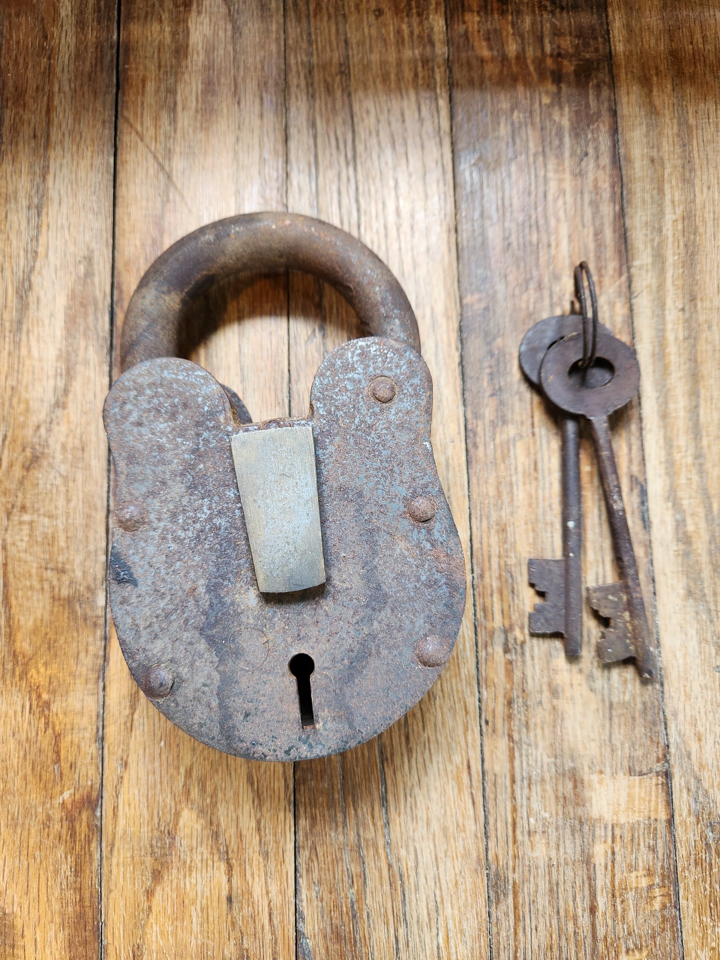 Antique Wrought Iron Padlock w/ 2 Skeleton Keys – 6"