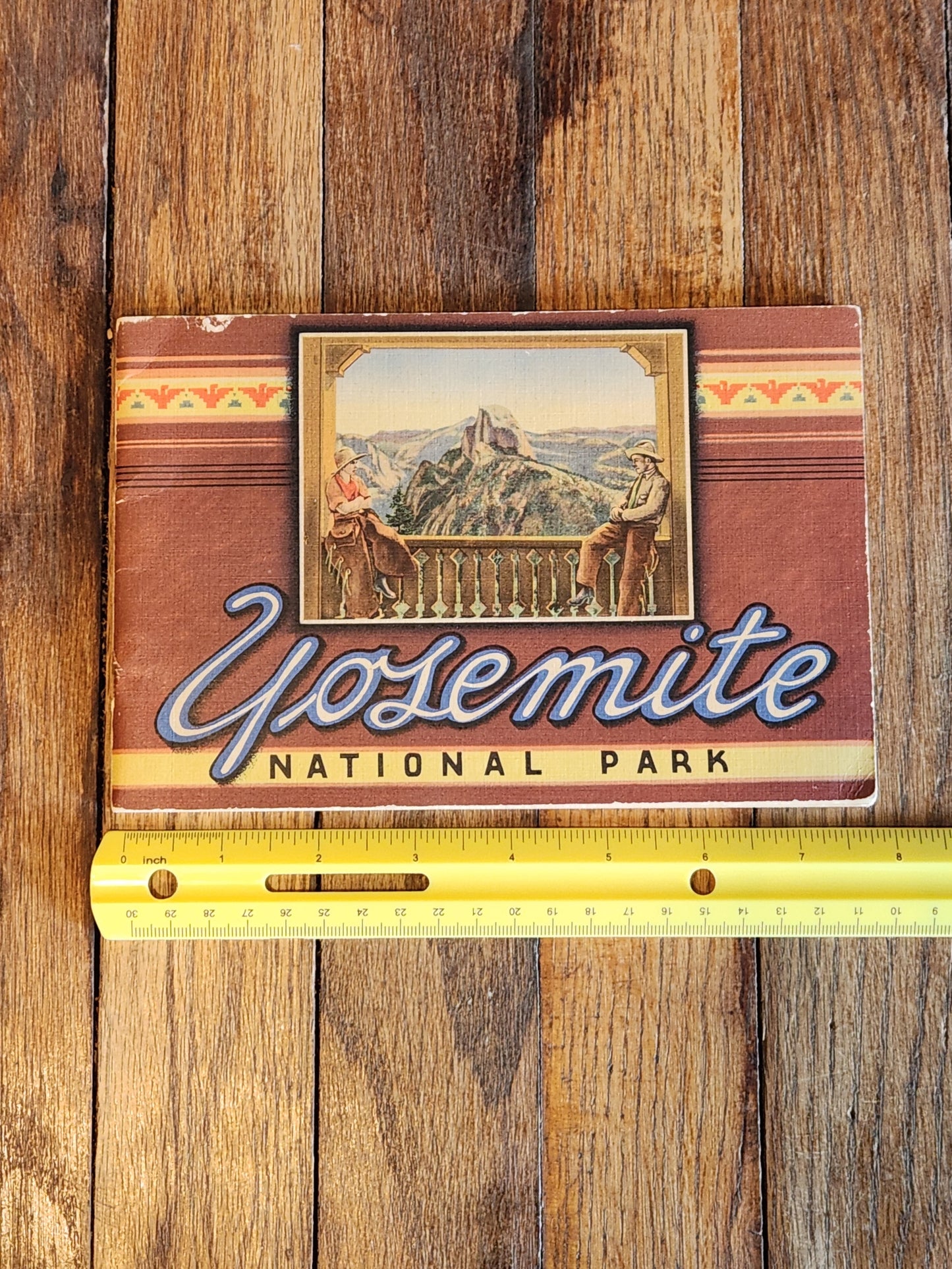 Vintage Yosemite National Park Souvenir Booklet – Western Publishing & Novelty Co. – 1930s–40s Scenic Views