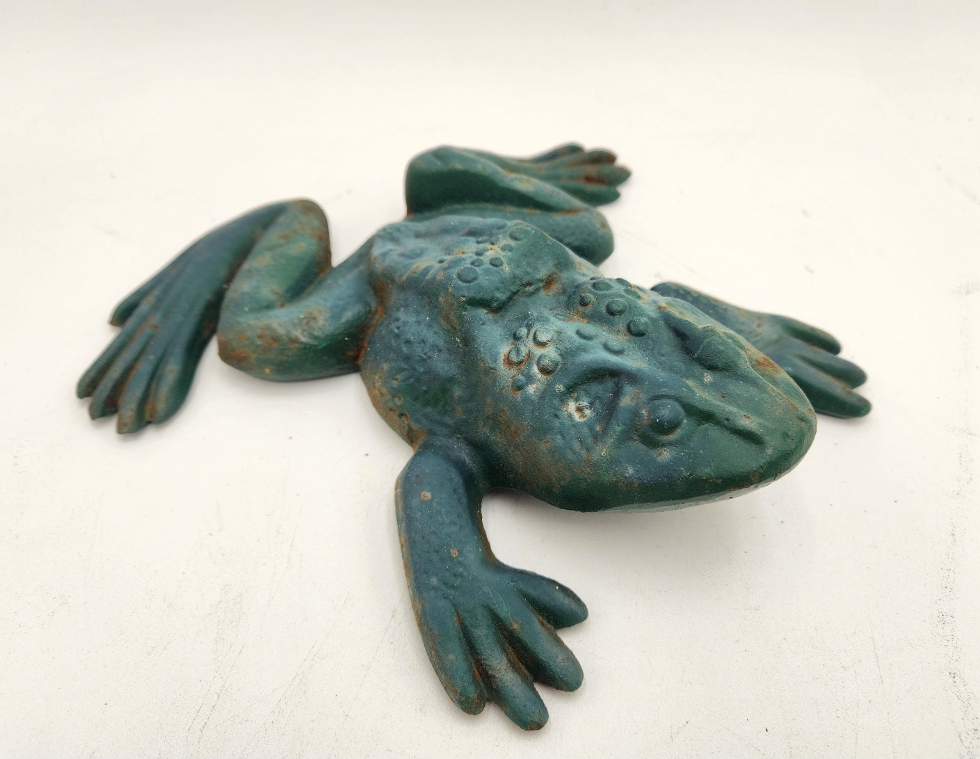 Large Vintage Cast Iron Toad