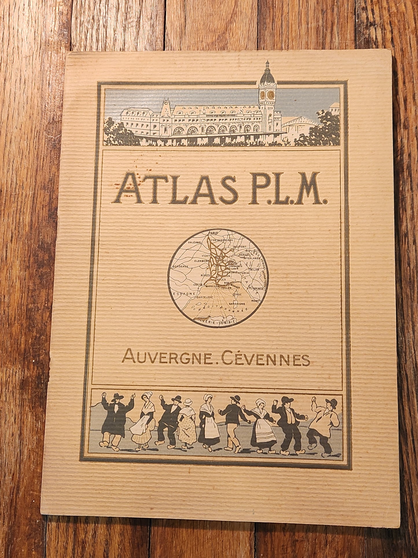 ATLAS PLM Auvergne. Cévennes. [Publication of] Paris-Lyon-... Railways