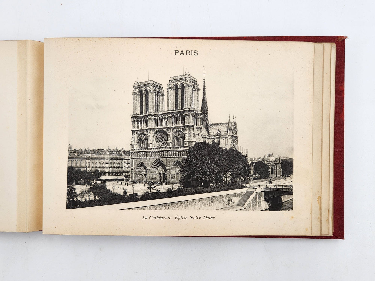 54 Photogravures de N.D. Phot. Paris, St. Cloud, Versailles & Trianons