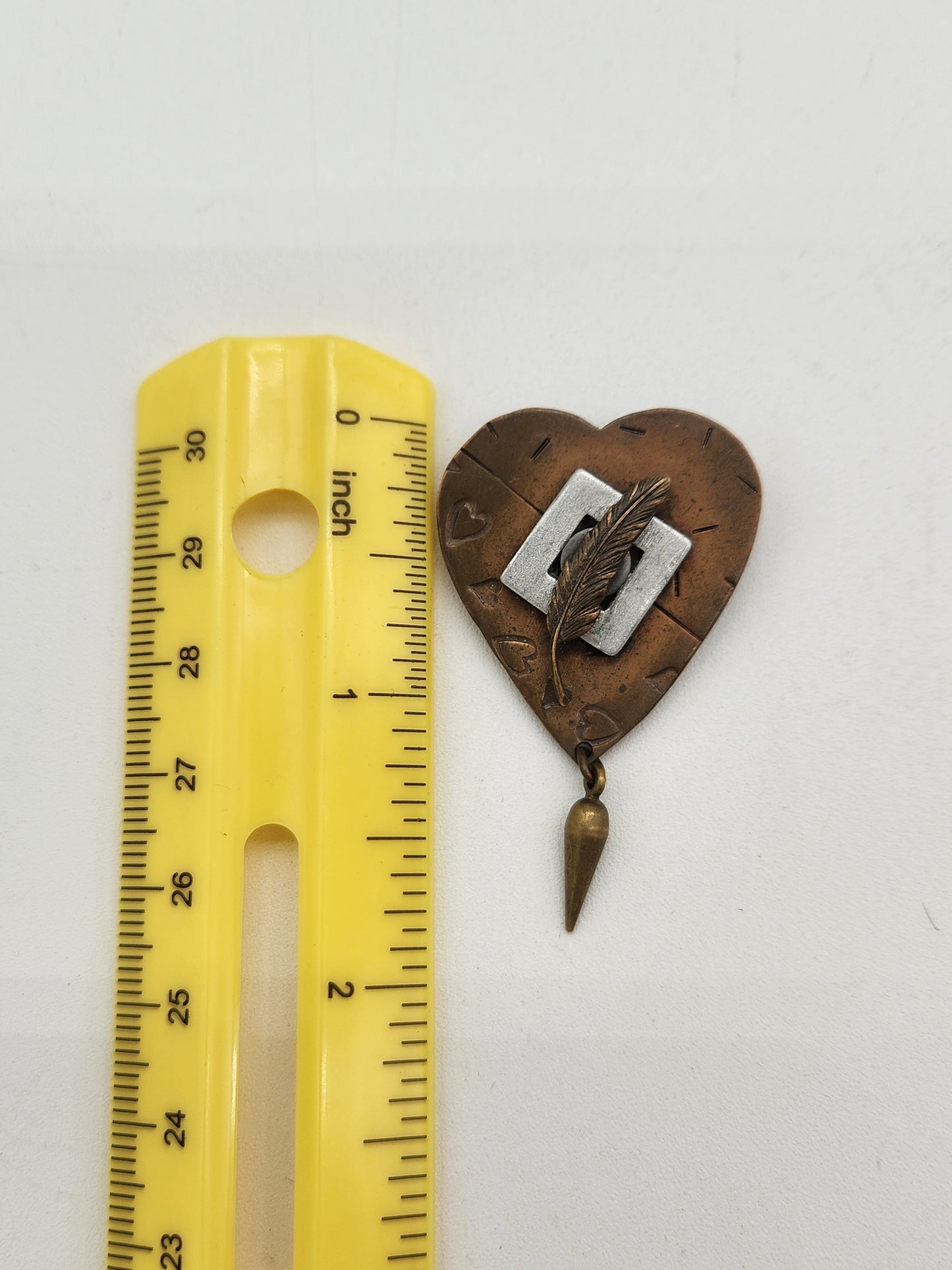 Thomas Mann Techno Romantic Heart Brooch (feather)